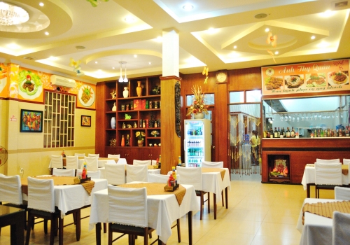 Dịch vụ nhà hàng